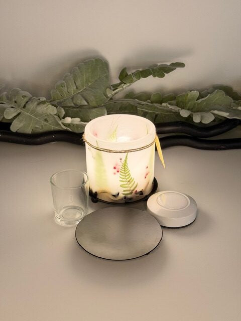 MW1 - Handcrafted Wax Lantern Candle Medium